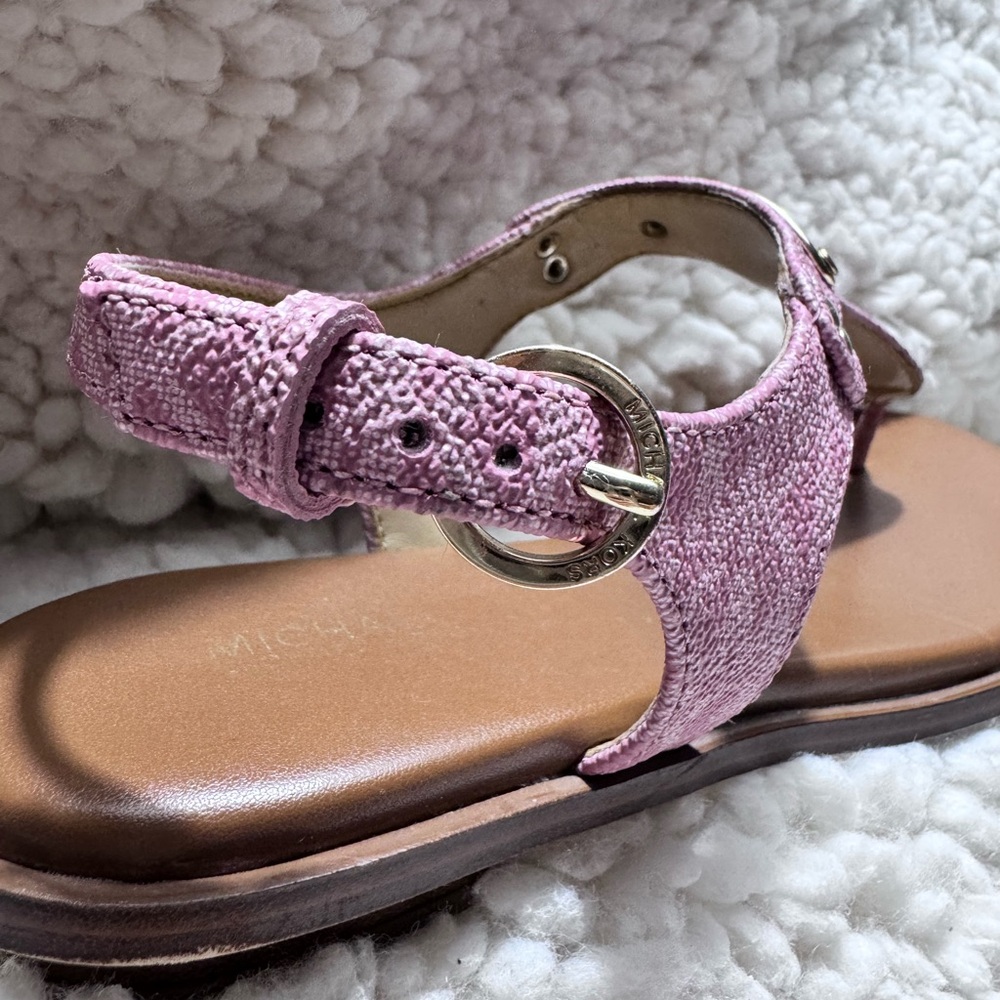 Michael Kors woman’s sandals 🩴 - Picture 6 of 11